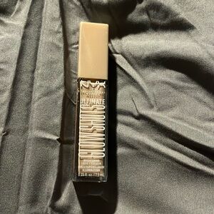 NYX Ultimate Glow Shots Brightening Liquid Eyeshadow- NWT